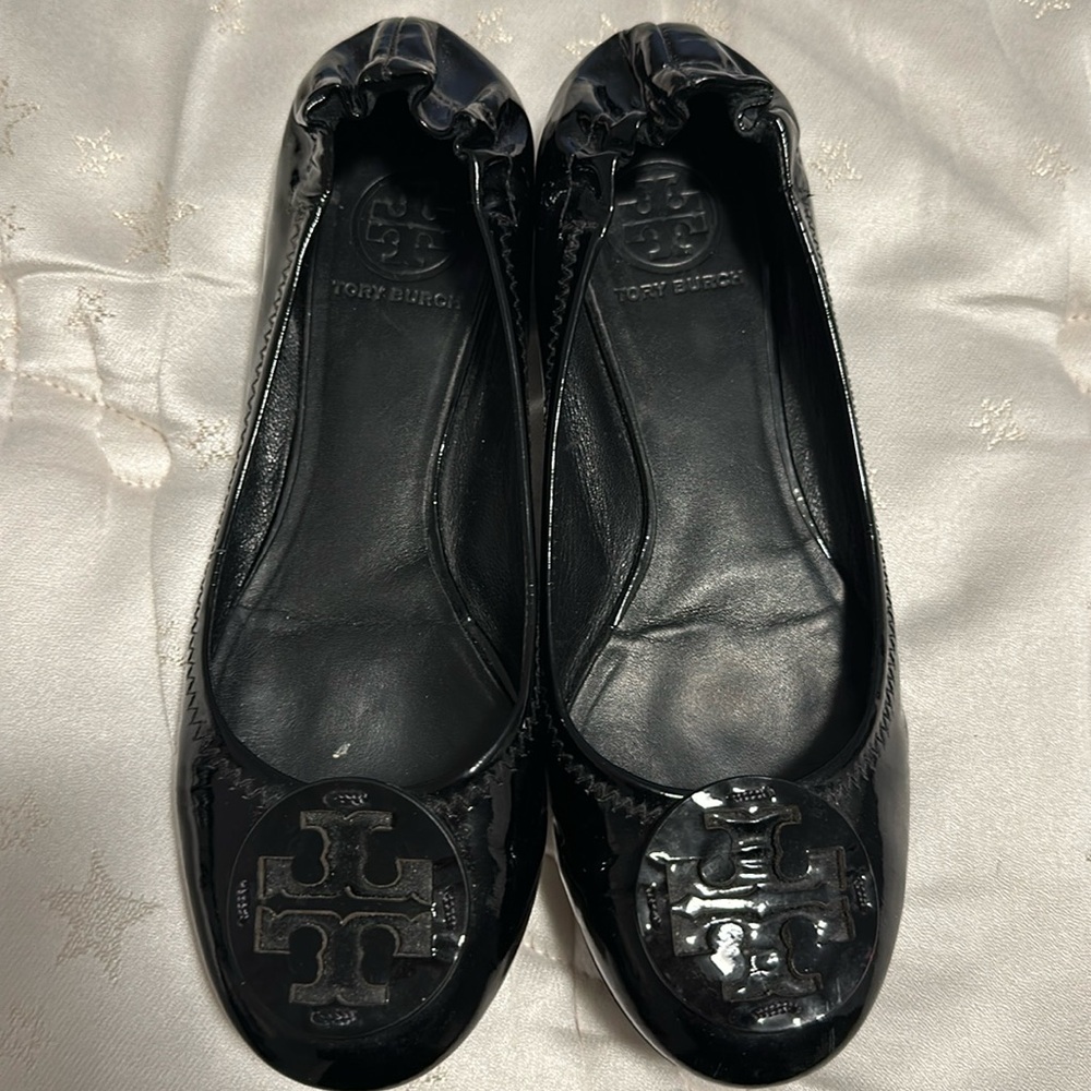 Tory Burch Reva Patent Black flats - size 7.5